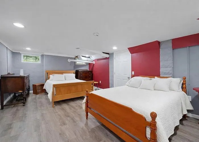 Classic Charm On Ashland - For 8 Сasa de vacaciones